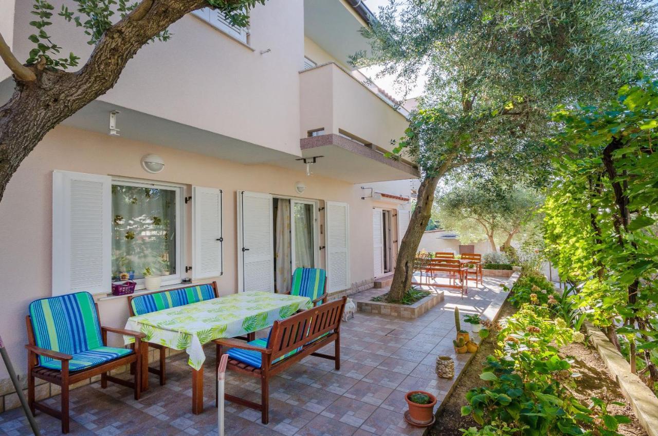 Apartments Blazenka Banjol Luaran gambar